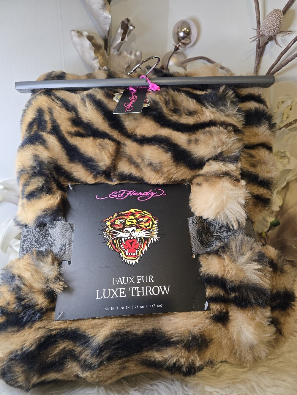 Ed Hardy Fuax Fur Luxe Leopard Throw 50in x 70in new